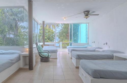 Tequesquitengo Casa | New Lakeside Retreat Spacious Family Villa