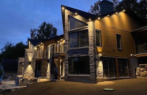 Mont-Tremblant Casa | NEW ! Le St-André Ski / Golf Mont-Tremblant