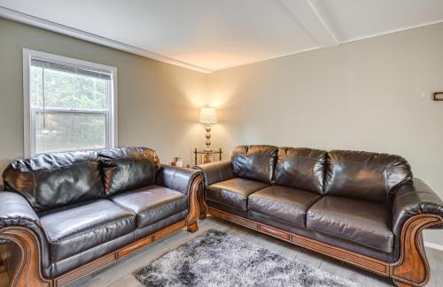 New Lisbon Casa | New Lisbon Family Gem about 3 Mi to Castle Rock Lake