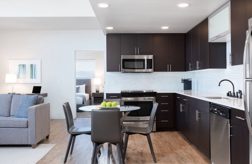 Walnut Creek Apartamento | *New Listing* 24/7 Service | Outdoor Resort & Business Amenities