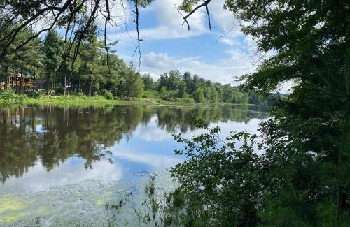 Lyndon Station Casa | New Listing 2BR/2BA on Trout Lake HotTub & Firepit
