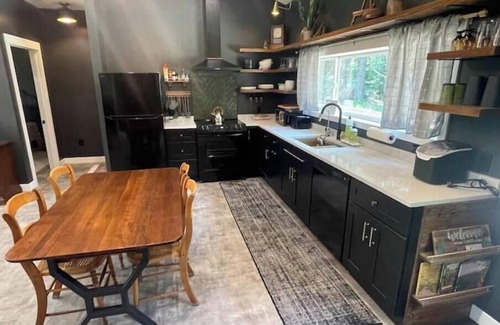 Wisconsin Dells Casa | Nuevo Listado 2Hab/2Ba, Lago Trout, Jacuzzi, Fogata, Vistas Hermosas