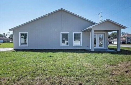 Deltona Lakes Casa | **New Listing!** Between Beach & Theme Parks!