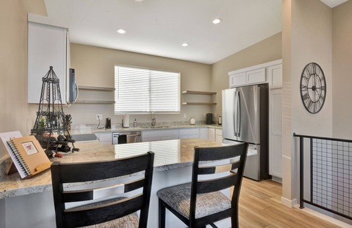 Diamond Valley Casa | *New Listing!* Central to Everything!