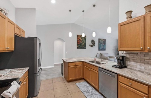 South Gulf Cove Casa | New Listing! Charlotte Harbor Area Resort, 120mi to Disney & 134mi to Universal - GRH633046