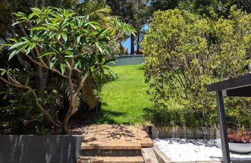 Kotara Casa | NEW listing - Charming 2-bedroom house with WiFi and AC in Kotara