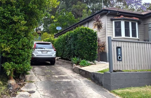 Kotara Casa | NEW listing - Charming 2-bedroom house with WiFi and AC in Kotara