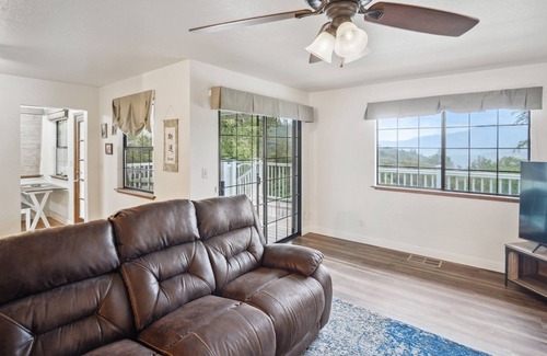 Yosemite Forks Casa | NEW LISTING! Cozy and Comfortable Yosemite Portal by RedAwning