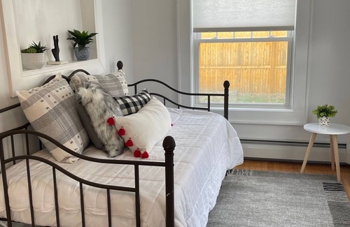 Hudson Casa | New listing! Cozy and Chic Hudson Getaway