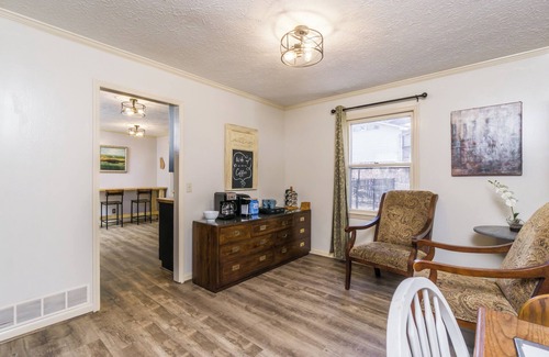 Dahlonega Casa | New Listing! Downtown Getaway- Minutes to Dahlonega/Pool/Hot Tub/ Game Room