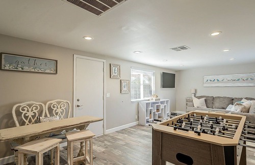 Security Acres Casa | 🌞NEW Listing🌞 Fiesta Cottage~ Pool🏊‍♀️ Foosball~ BBQ🍔 fire pit🔥 6 Adults+5 Kids