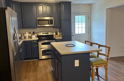 Lexington Casa | New listing for newly renovated 3 BR Home 1 mile from Historic Lexington