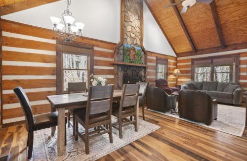 Big Canoe Casa | New Listing Forest Footprints in Big Canoe