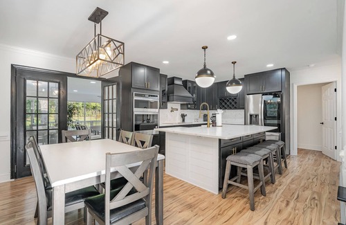 Mint Hill Casa | New Listing! Game Room w/Bar~Fire Pit~King Suite