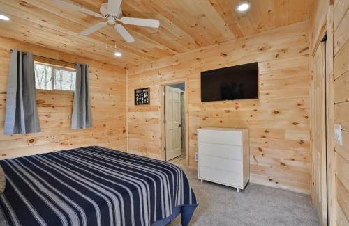 Logan Casa | New listing- Hocking Hills Modern Cabin