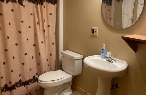 Queensbury Casa | New Listing - Lazy Days Lodge with Location, Location, Location!