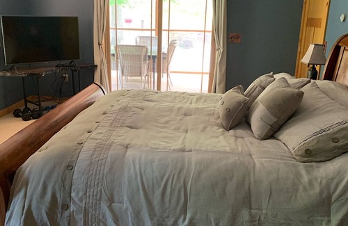 Queensbury Casa | New Listing - Lazy Days Lodge with Location, Location, Location!