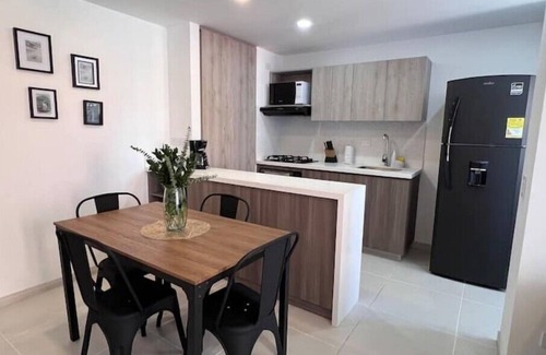 San Diego Apartamento | NEW LISTING! Luxury apartment perfectly located at El Poblado, Medellin.