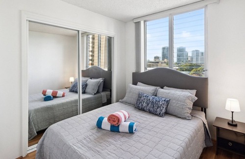 Tantalus Condominio | NEW LISTING! Makiki's Delightful Pet Friendly home near Honolulu Museum of Art by RedAwning