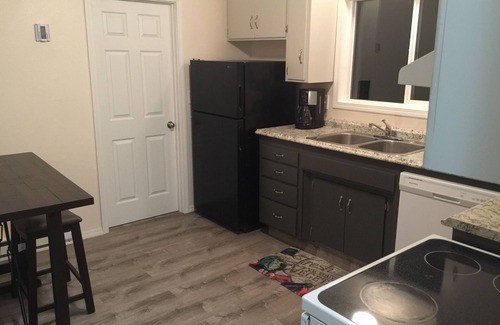 Mendenhaven Casa | Unidad Duplex Mendenhall Valley Sweet Spot