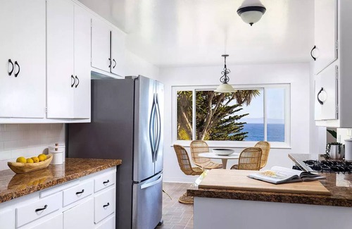 West Mesa Casa | *NEW LISTING* Ocean front beach house close beach access