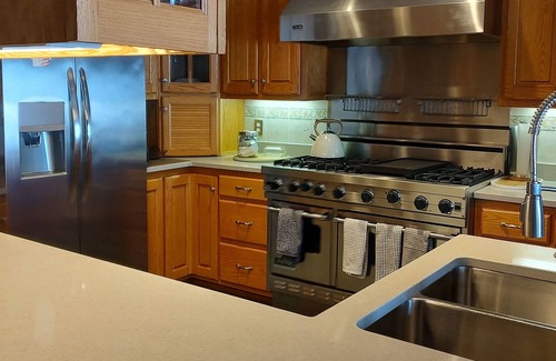 Lewiston Casa | New Listing on West Twin Lake - Bennington Pontoon Available to Rent