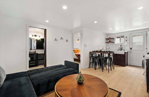 Pacific Palisades Casa | New Listing! Palisades Paradise by Colby & Conrad!