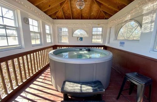 Marrowbone Casa | New Listing Paradise Found Hot tub Pool More