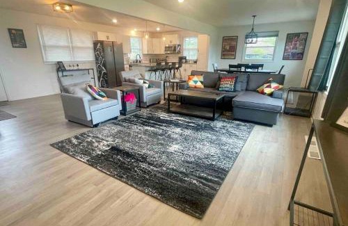 Marrowbone Casa | New Listing Paradise Found Hot tub Pool More