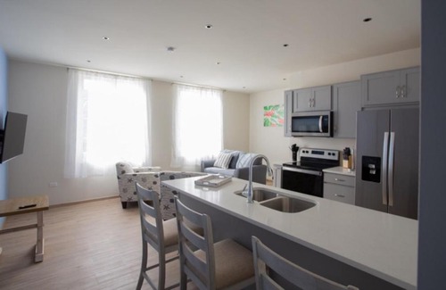 Rancho Apartamento | New Listing! Plaza Daniel Leo F