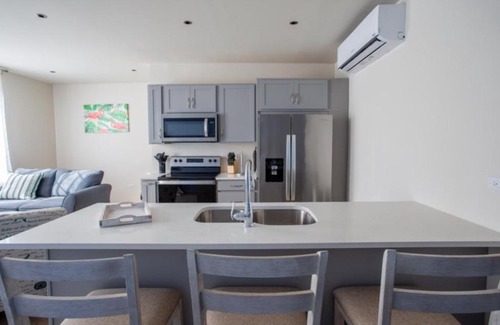 Rancho Apartamento | New Listing! Plaza Daniel Leo F