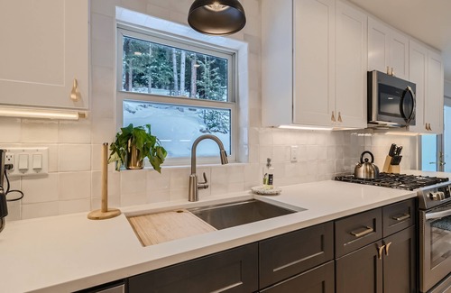 Breckenridge Casa | New Listing! Quandary View Retreat 3 Bedroom Home by RedAwning