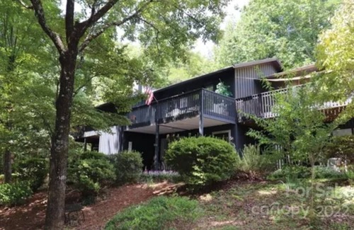 Connellys Springs Condominio | *NEW LISTING* Remote mountaintop condo 10 minutes from South Mountain State Park