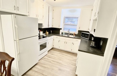 Beverly Woods Casa | New Listing! Southpark Charlotte Queen City Home! Great location!