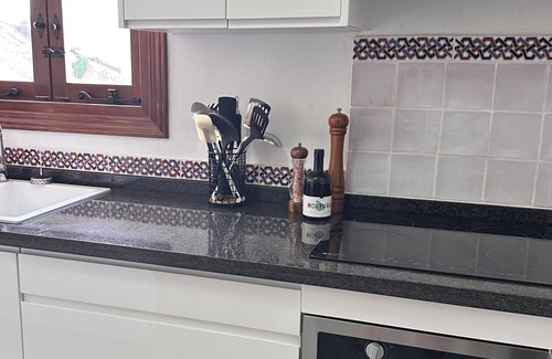 Iznajar Casa | New listing!!! Spacious 5-bedroom home in Iznájar with spectacular views
