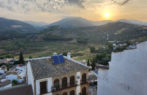 Iznajar Casa | New listing!!! Spacious 5-bedroom home in Iznájar with spectacular views