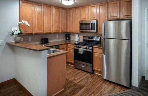 Las Vegas Complejo | NEW LISTING! Tahiti Resort 2 Pools HOT TUB Wi-Fi FREE STRIP SHUTTLE Fitness Ctr