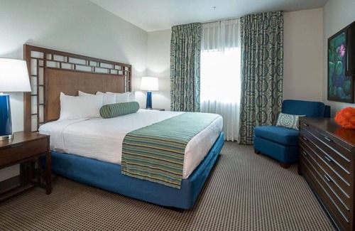 Las Vegas Complejo | NEW LISTING! Tahiti Resort 2 Pools HOT TUB Wi-Fi FREE STRIP SHUTTLE Fitness Ctr