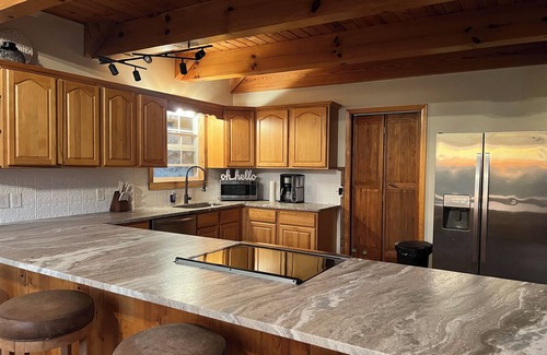 Kyle Chalet De Esquí | New Listing!! Wander the Mtns-Off The Beaten Path Chalet- in Nantahala AC, WiFi