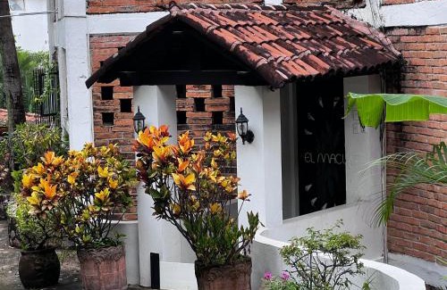 Amapas Apartamento | New listing Zona Romantica, 2BD, 3 bath condo