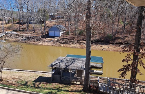 Wedowee Casa | New Listing Warren Cove 6bd 3.5ba home Sleeps 22, ramp, dock plenty of parking