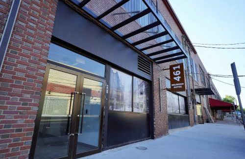 North Oakland Apartamento | New Loft 3 min to Childrens Hospital Sleeps 4