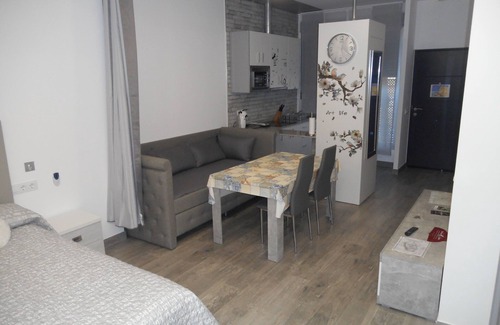 Distrito Sur Apartamento | Loft nuevo a 5 minutos de la Judería , ideal parejas posibilidad de aparcamiento
