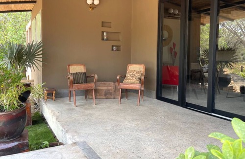 Escamequita Condominio | New Loft Barndo w/AC at Big Sky Stables near epic beaches, horses and pickleball