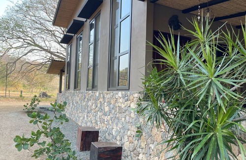 Escamequita Condominio | New Loft Barndo w/AC at Big Sky Stables near epic beaches, horses and pickleball
