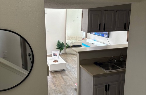 Northwest Raleigh Apartamento | NEW! Loft style apt Lake Access