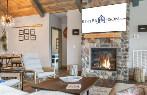 Table Rock Casa | New Log Cabin, Free Local Attraction Tickets Daily, Ozark Views, Cmty Amenities!