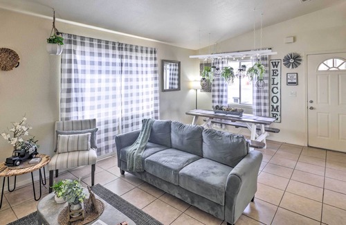 Kingman Cabaña | NEW! Lovely Kingman Cottage < 7 Mi to Trailheads!