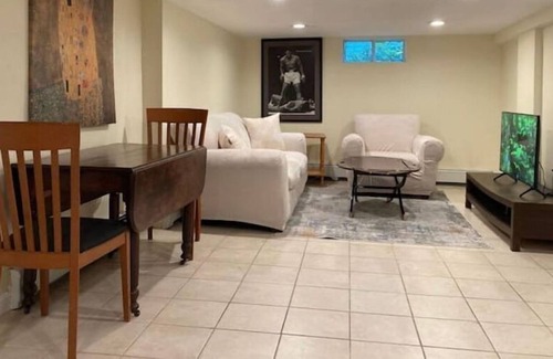 Malden Apartamento | New Lower level Apartment