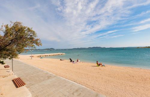 Pakostane Complejo | NEW! Luminose beach house